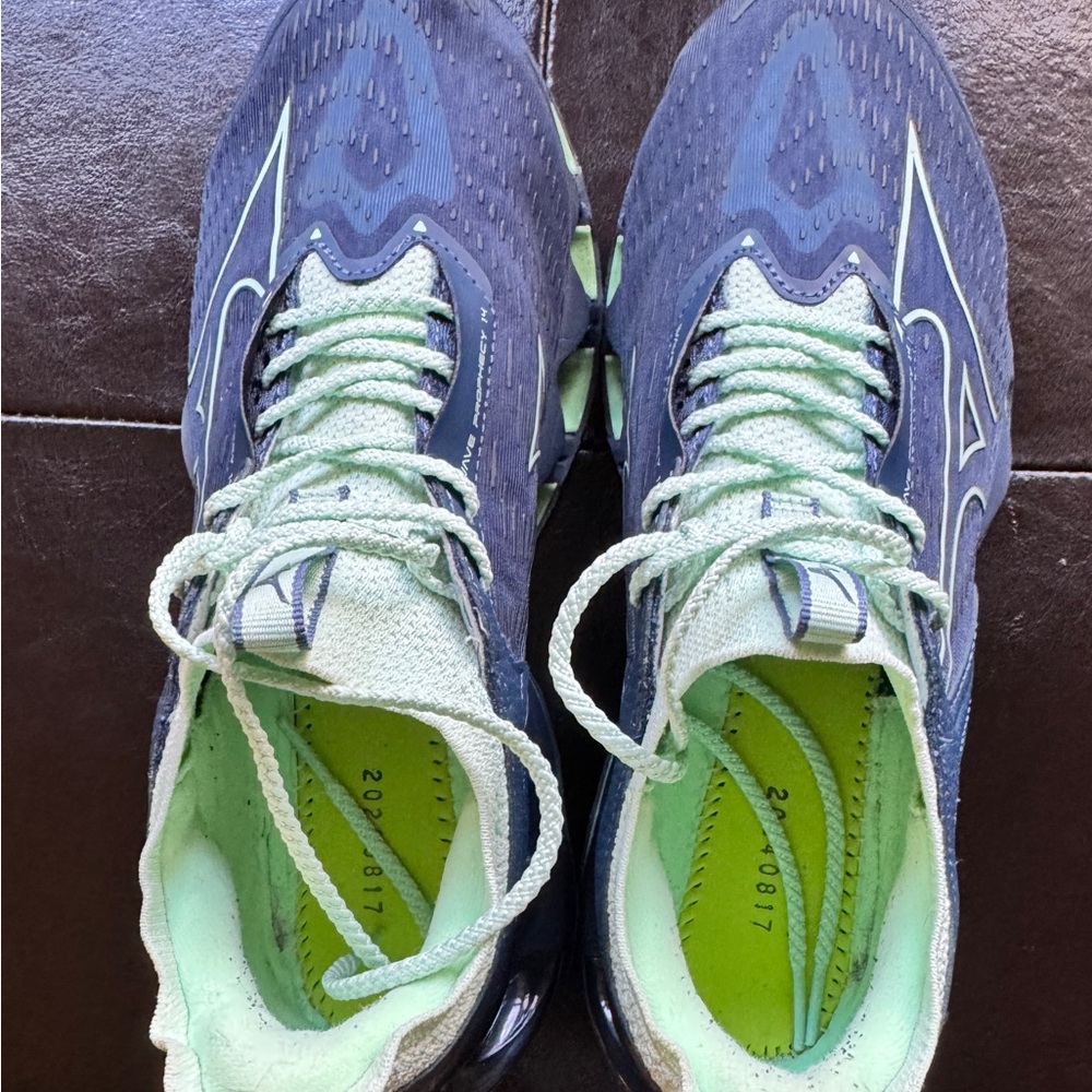 Women’s Mizuno Prophecy 14 Running Shoes